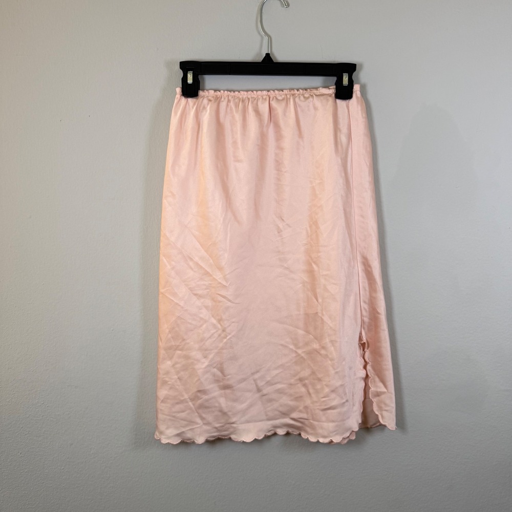 Macy's Lingerie Pink Satin Scalloped‎ Hem Slip Skirt Midi Slit Petite